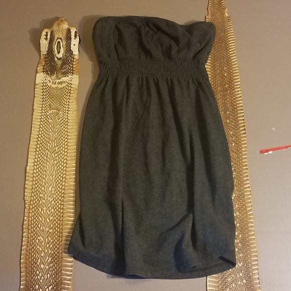 Zumiez, Halter Top Sm. - Picture 3 of 4